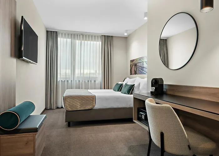 Leonardo West Szálloda 4*